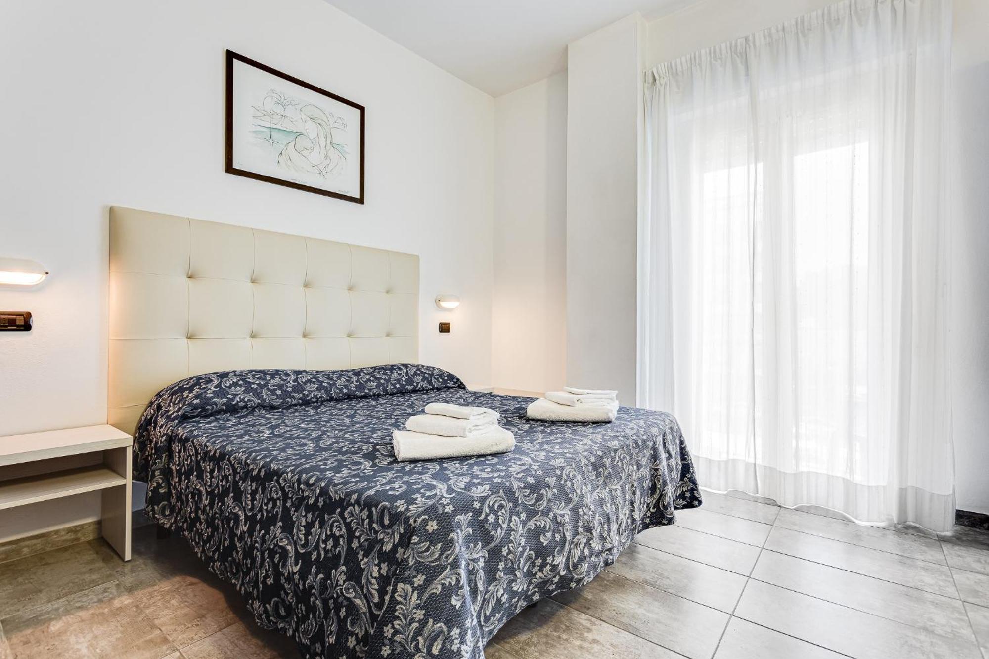 Hotel Sirena Белларія-Іджеа-Марина Екстер'єр фото